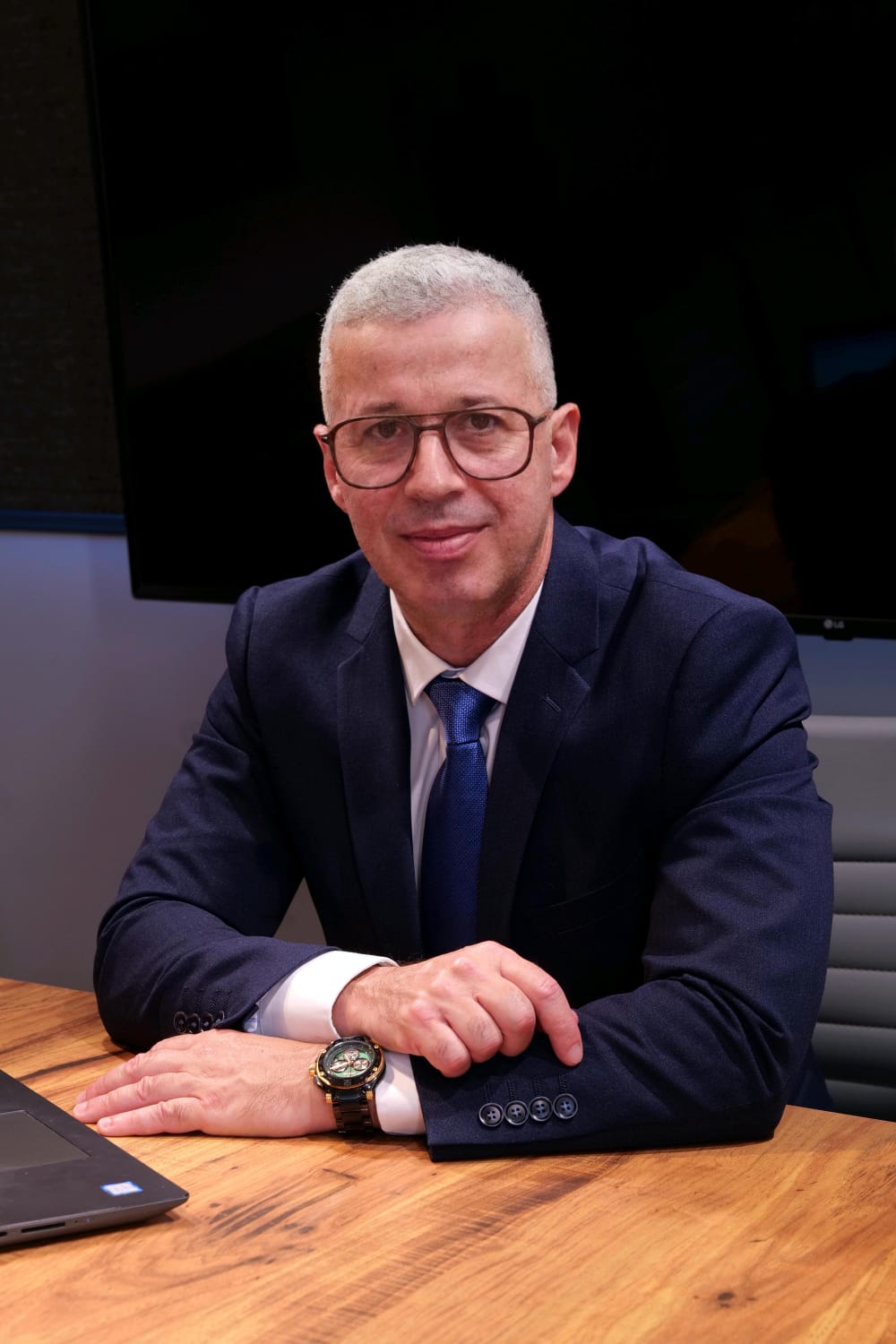 עורך דין ירון בן-שי - מומחה לצוואות וירושות