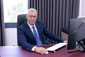 ירון בן-שי, משרד עורכי דין, התנגדות לצוואה